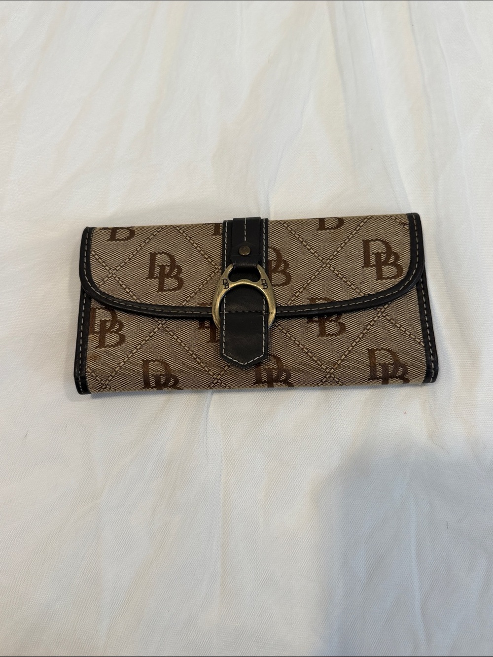VTG Dooney & Bourke Signature Monogram Canvas Leather Trim Clutch Wallet - Brown